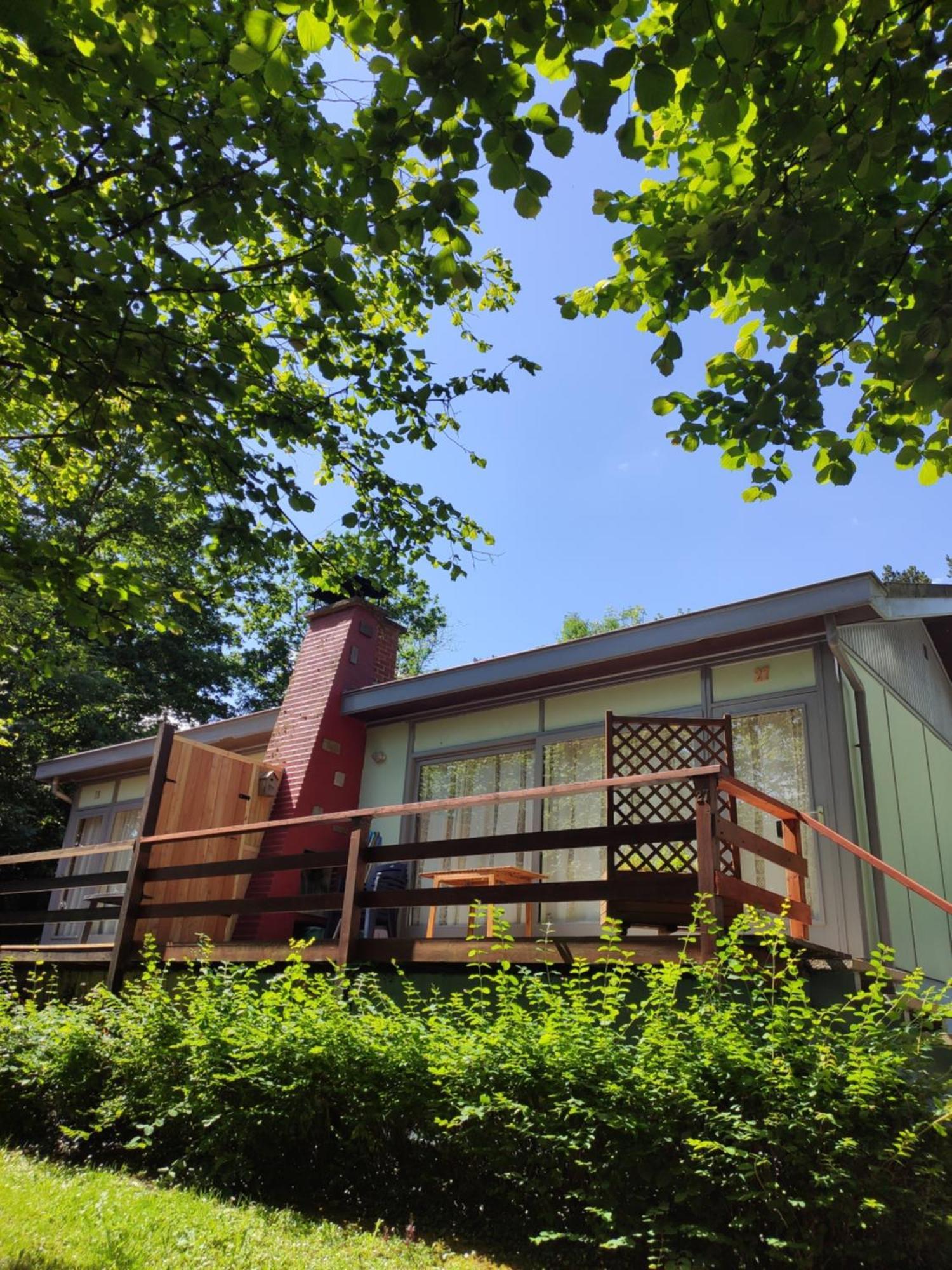 Au Bois Charmant Waulsort Exterior photo