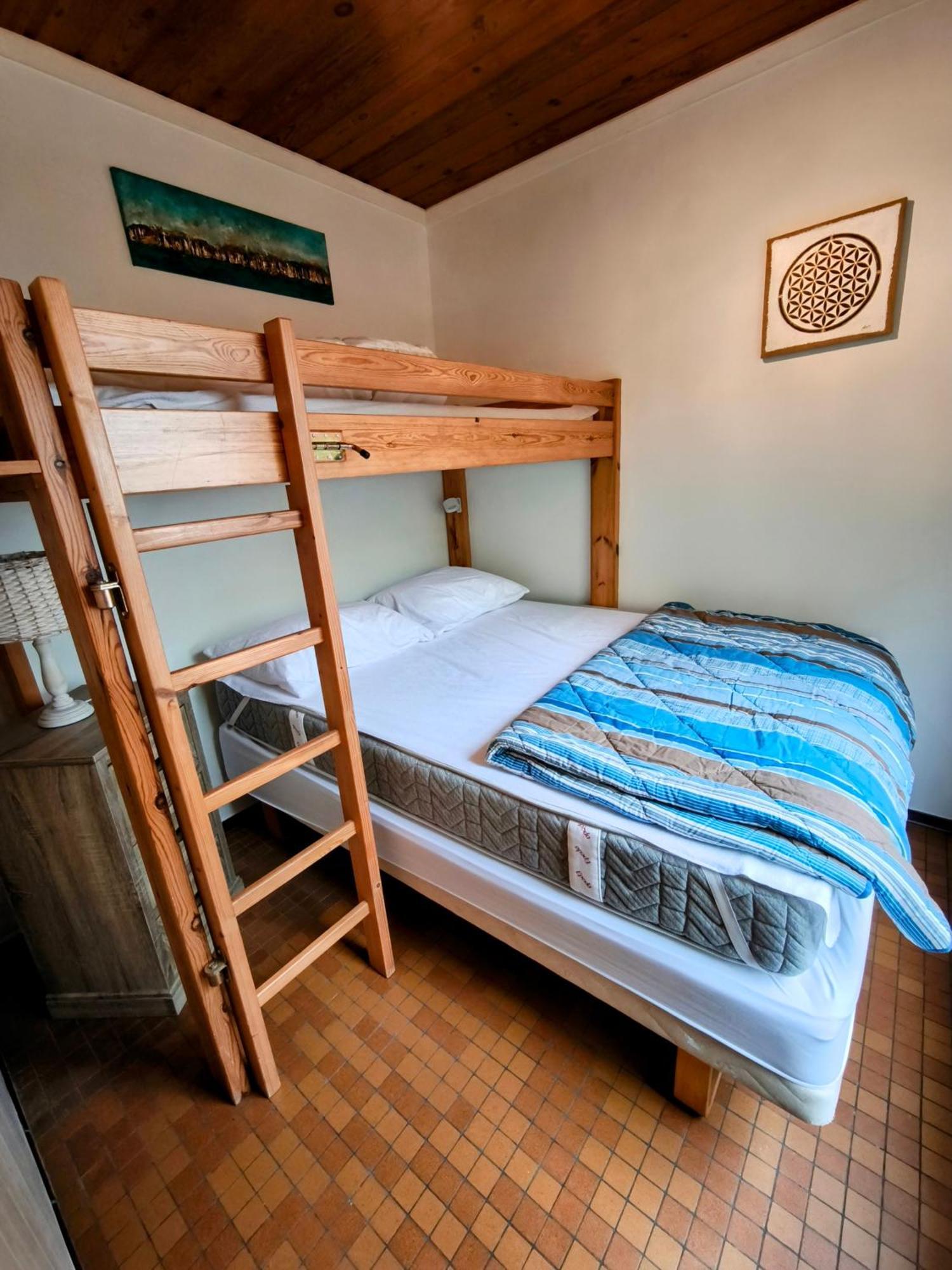 Au Bois Charmant Waulsort Room photo